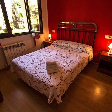 Apartamentos Las Palmeras Cangas de Onis Luaran gambar