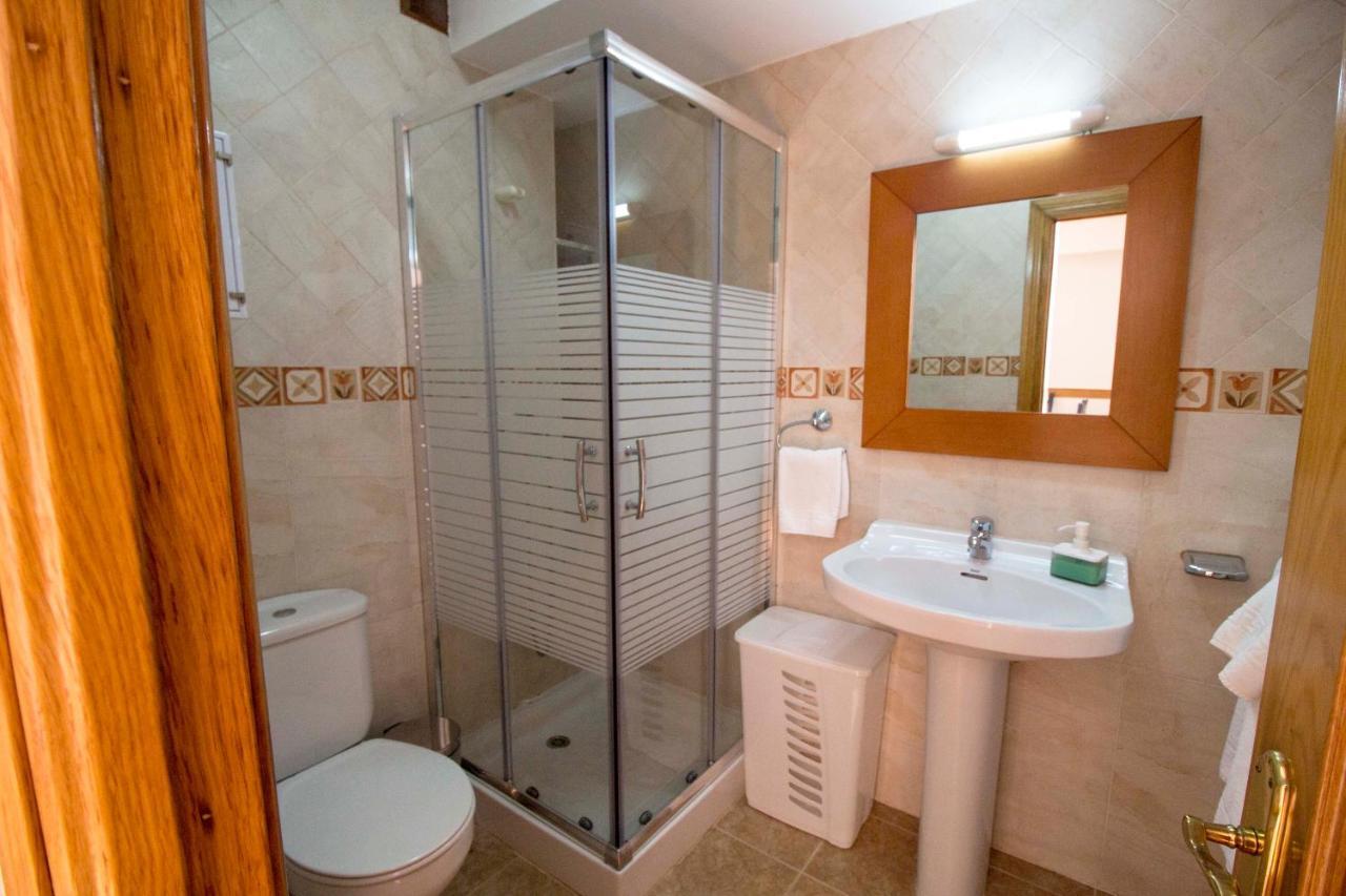 Apartamentos Las Palmeras Cangas de Onis Luaran gambar